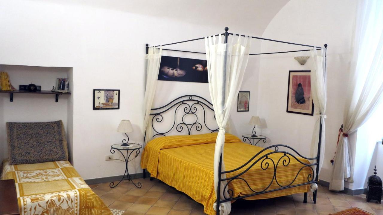 - B&B "Centro Antico" - Неаполь Экстерьер фото